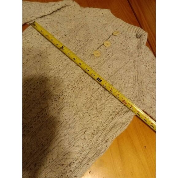 Eddie Bauer Women's Angora Blend Sweater Size: Small (0794) - Picture 4 of 11